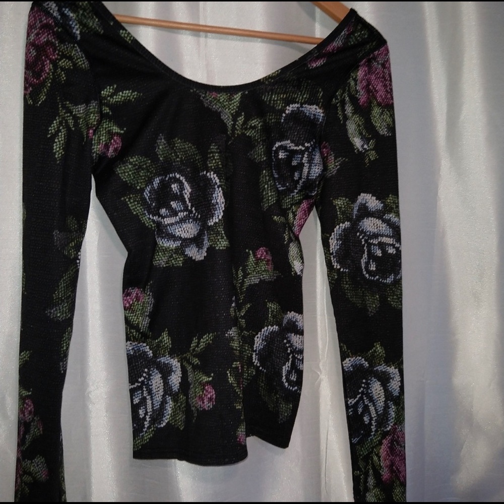 Lululemon floral scoop neck top